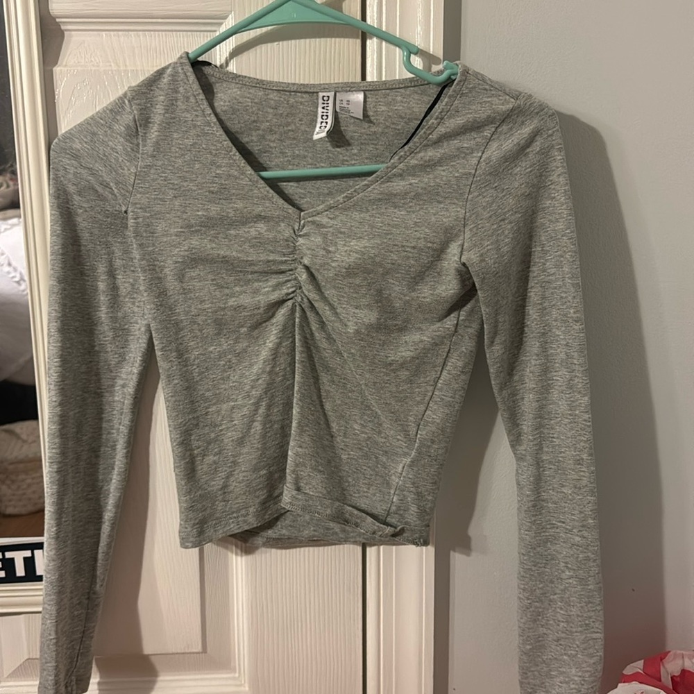 Light grey crop top